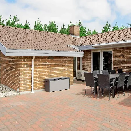 9 Person Holiday Home In Bl Vand Holiday home Ho