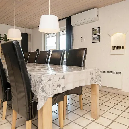 9 Person Holiday Home In Bl Vand Ho