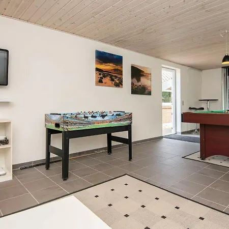 9 Person Holiday In Bl Vand Dom wakacyjny